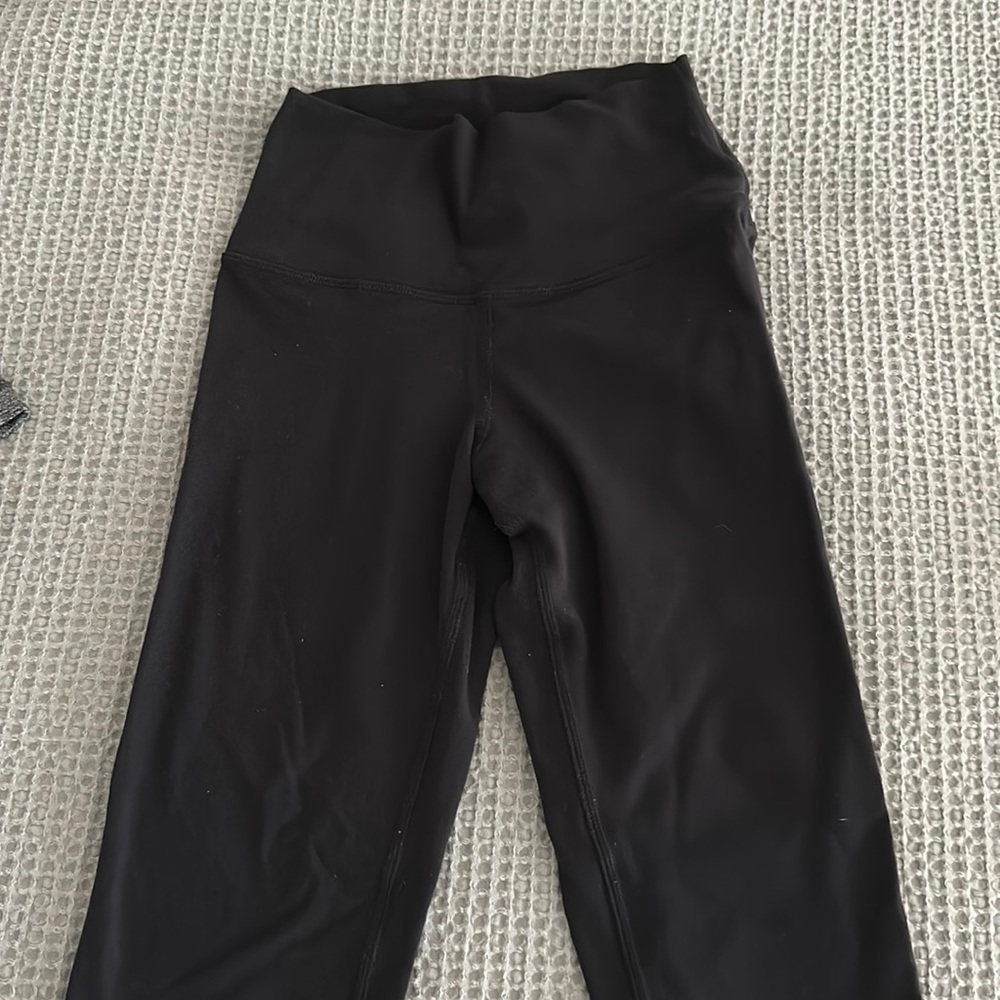 Women’s black Alo leggings size can